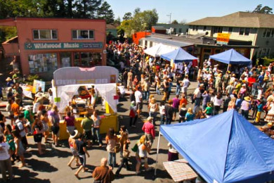 I Street Block Party in Arcata, California, featuring local music and food.