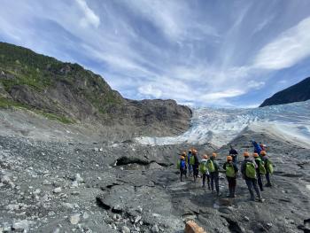 ABAK Tour Group at Mendenhall