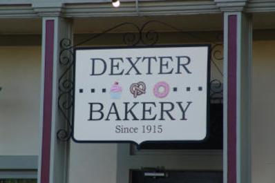 Dexter_Bakery_sign_small.JPG