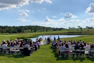 Lake Forest outdoor ceremony