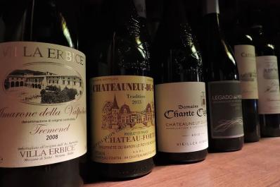 West End Grill wine