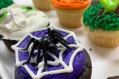 LYNN SANDY'S BAKERY