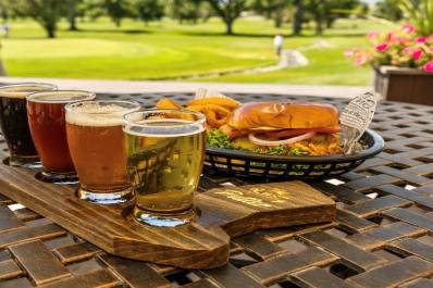 R Putter brew flight and food 4.12.23