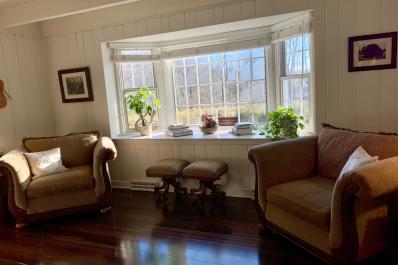 Ampersand Inn 1