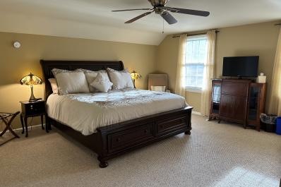 Ampersand Inn 3