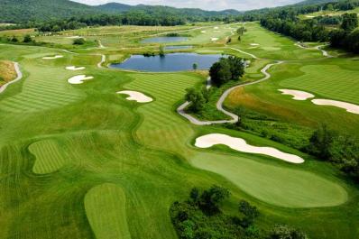 Unmatched beauty at Crystal Springs golf courses.