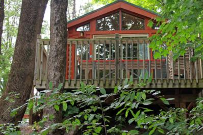 Indian Head Canoes Cabin with View