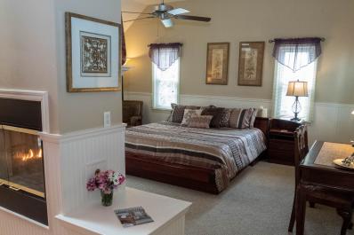 Ampersand Inn 8