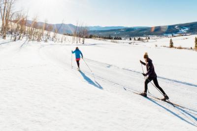 Cross Country Skiing_0