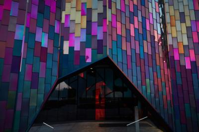 color-changing-glass-in-overland-park