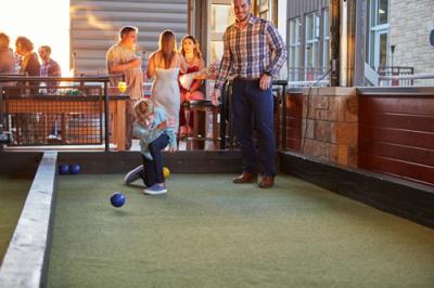 family-playing-bocce-in-overland-park