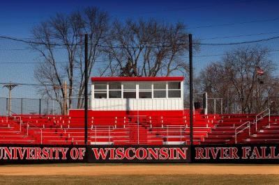 University of Wisconsin River Falls