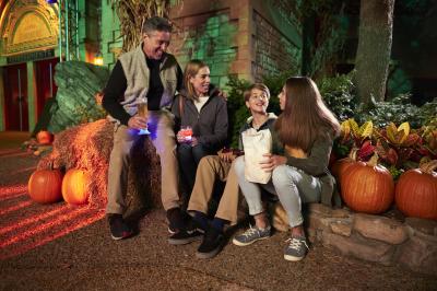 Busch Gardens - Howl-O-Scream - Family