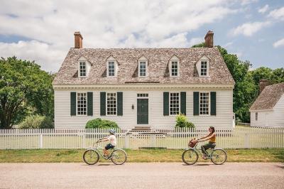 Influencer - Jessica Human - Biking