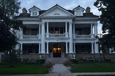 Ghost Walk / Ghost Talk