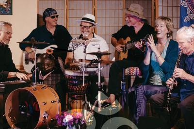 Bhakti Shakti Kirtan: Sunday Night LIVE