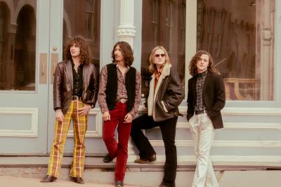 Velvet Daydream with Stil Runnin, Wampus Cat