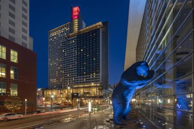 Hyatt Regency Denver w/Blue Bear at Night