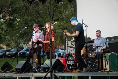 Golden band, Wildermiss, playing during 2021 Movies & Music in the Park