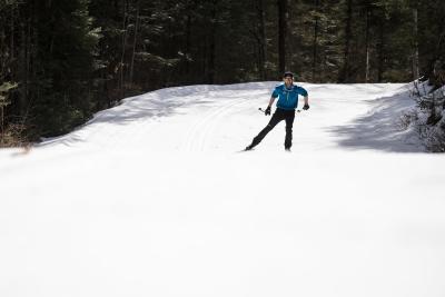 skiing
