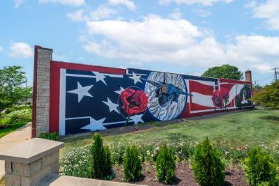 Photos: Rockford Peaches mural underway in Midtown