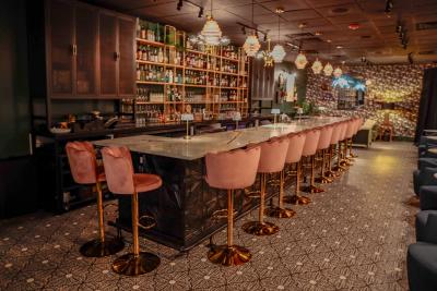 Elsie's Bar Setting