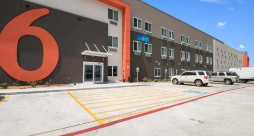 Motel 6 Studio 6