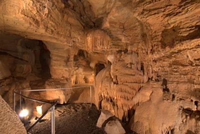 Lincoln Caverns - Lincoln Caverns & Whisper Rocks