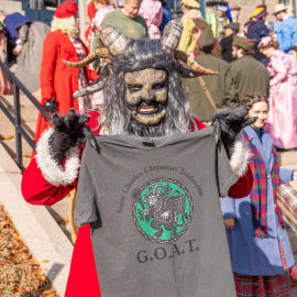 2025 Christmas Traditions® Attire