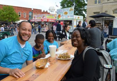 Edwards family at Arts in Bloom