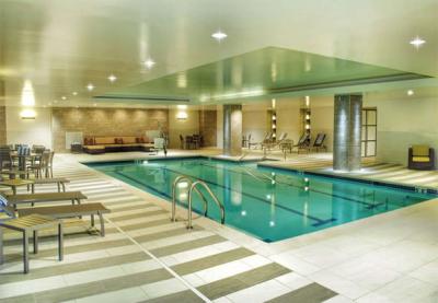 DoubleTree by Hilton Reading Indoor Pool