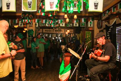 Cassidys Irish Pub Bar