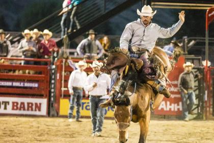 JH Rodeo 3:2