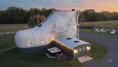 The Haines Shoe House