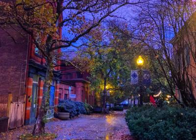 Discover Albany Visitors Center in Fall