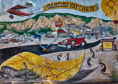 An image of the mural on the Garcia's Kitchen building.