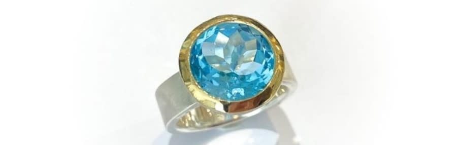 Cocktail ring
