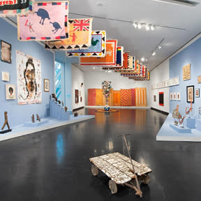 Arts tile