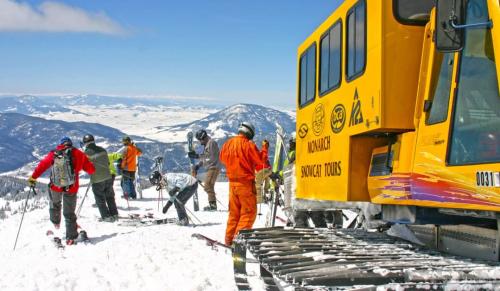 Monarch-Mountain-snow-cat-skiing tours