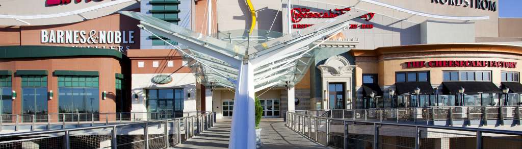 The Stonebriar Mall In Frisco Offers Top Brands Stores And Dining