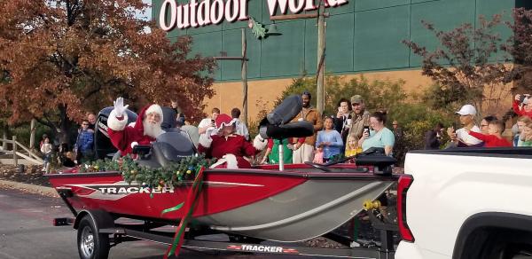 Bass Pro Shops Santa