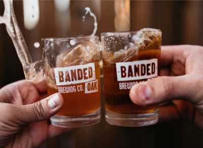 Banded Oak Brewing cheers