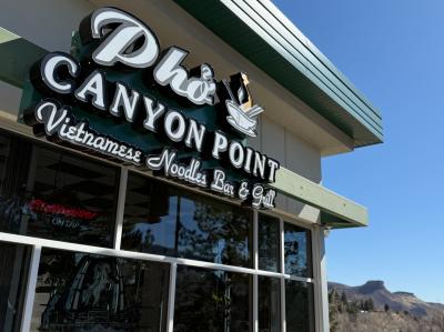 Pho Canyon Point Vietnamese Restaurant in North Golden sign