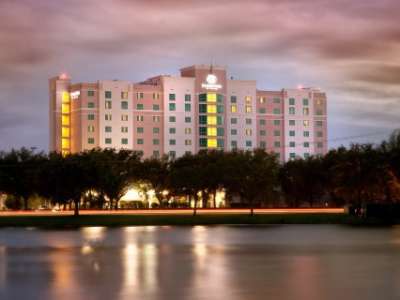 DOUBLETREE BY HILTON HOTEL SUNRISE - SAWGRASS MILLS, FLÓRIDA: 1.092 fotos,  comparação de preços e 654 avaliações - Tripadvisor