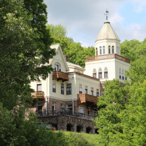 Forstmann_Castle_at_Frost_Valley_YMCA