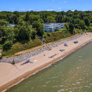 Sleepy Hollow Beach Resort