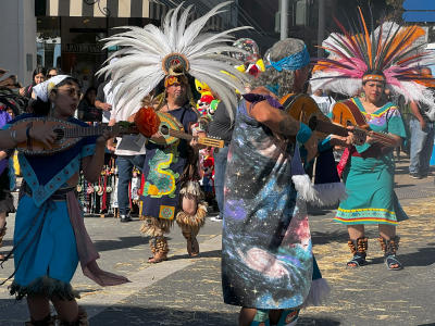 Azteca Dancers at La Ofrenda