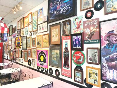 Ice Cream Shoppe