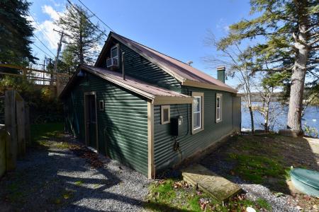 The Cabins at Lake Desolation