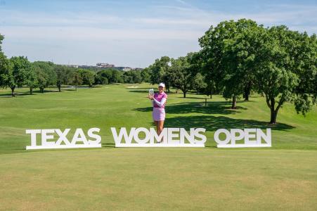 Pictures of 2025 Destination Grapevine Texas Women's Open winner Sadie Englemann holding her trophy